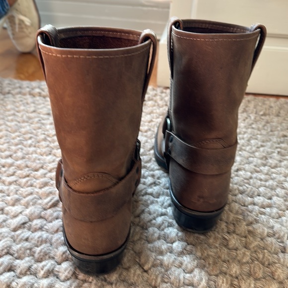 *NEW* The Frye Company Moto Boots - Picture 6 of 8